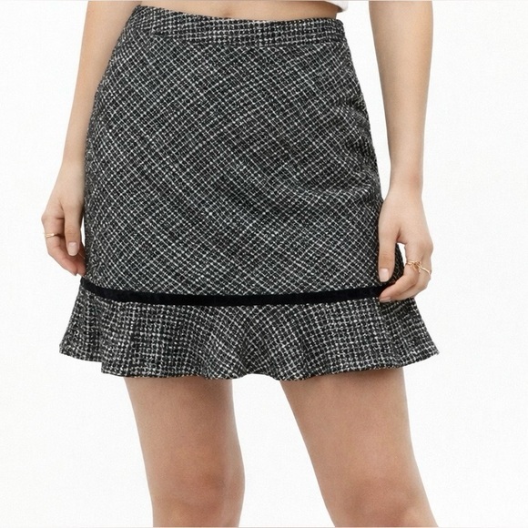 GAP Wool-Blend Tweed Skirt Women’s Size 2 Ruffle Hem Side Zipper Fully Lined - Picture 1 of 7